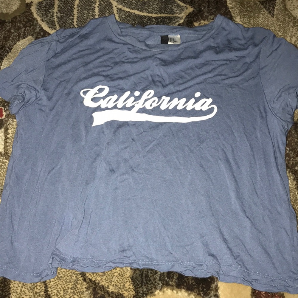 Size M California shirt super soft